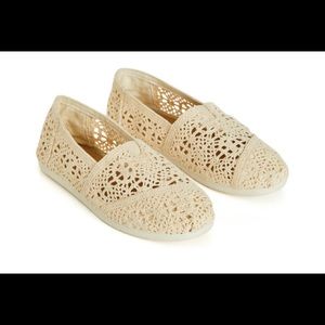 Women’s Crotchet Flat Shoes Wide Size 13W New with Box